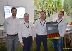 Teun Boomaerts, Peter Colbers, Pieter Stijnen and Geoffrey Hibbs show their first Tobrfv-resistant tomatoes